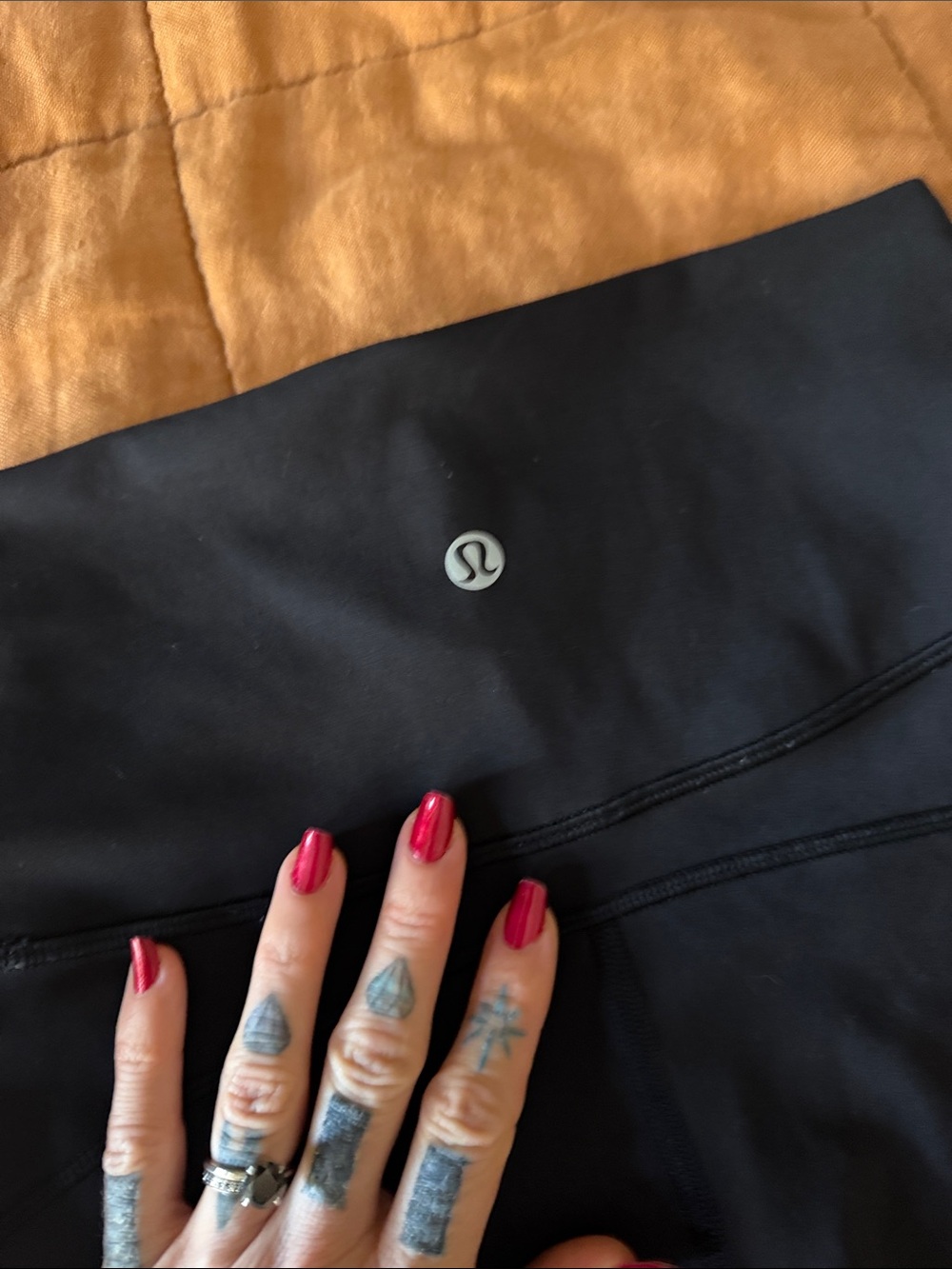 LULU LEMON Black High-Rise Performance Leggings - Picture 3 of 6